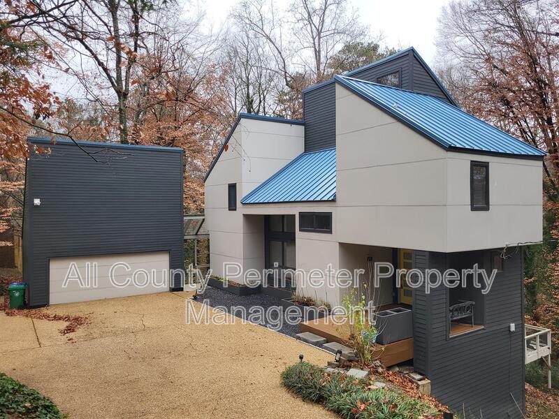 2130 Starfire Drive NE