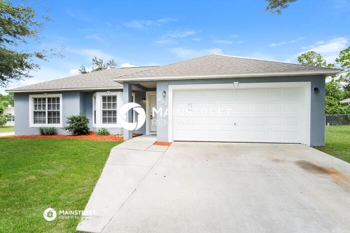 933 Carver Road Southeast