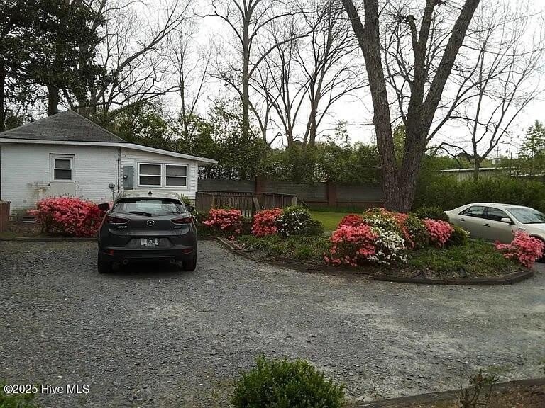 206 N Poplar Street unit: G