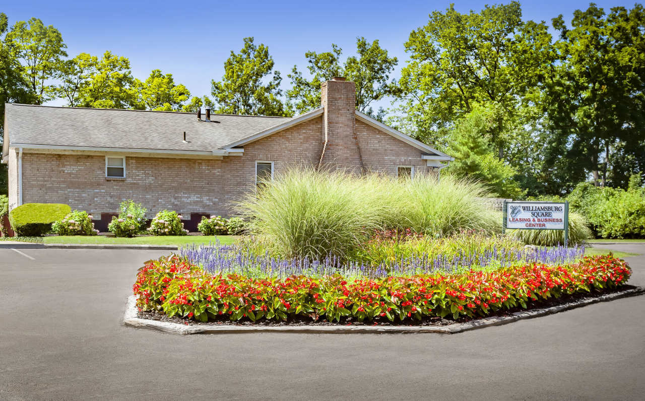 Williamsburg Square