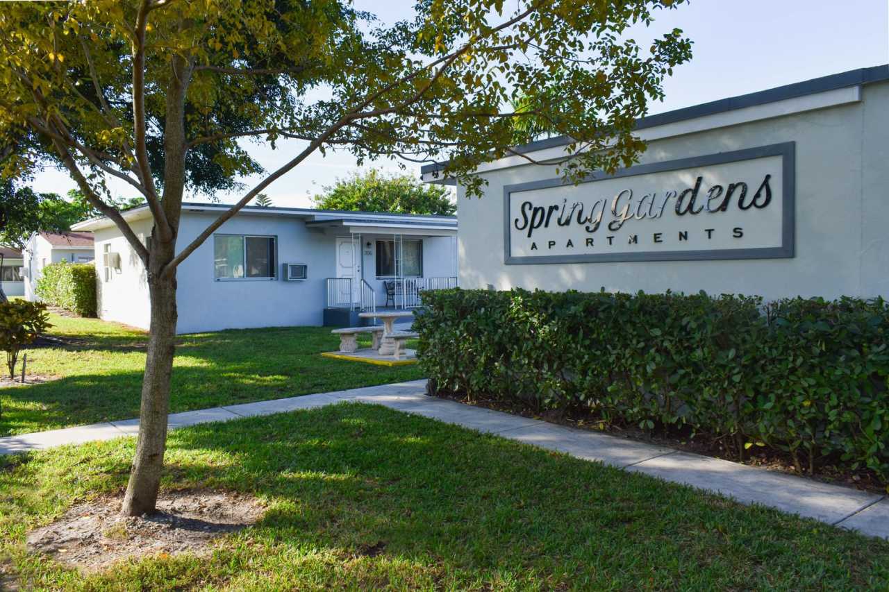 For Rent - 1/1 Apartment for $1,650 in Miami Springs near Miami International Airport