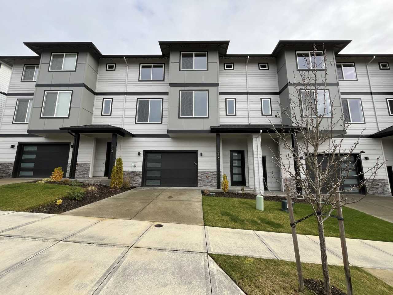 Brand New Immaculate 3BR Home with Flexible Living Space  Kitchen Island