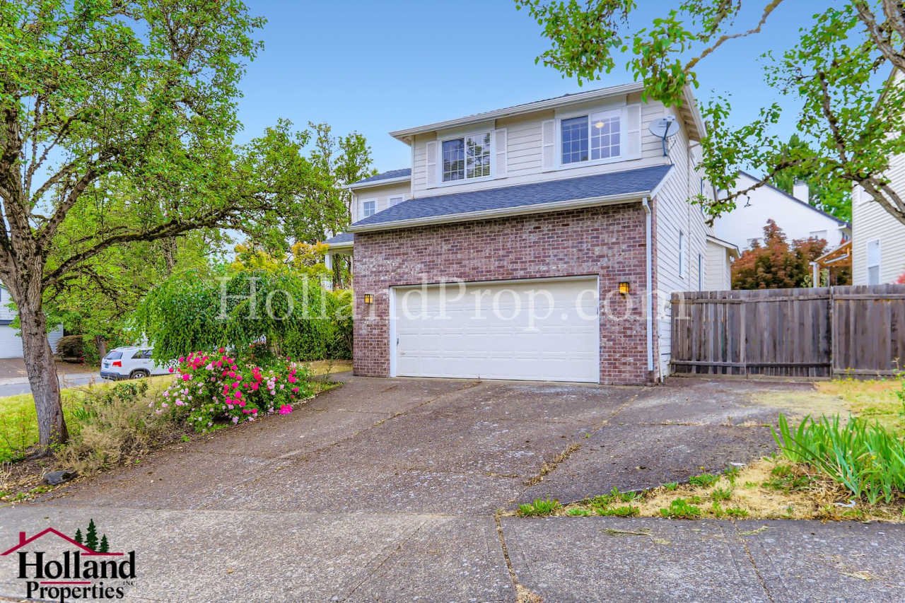 Charming 4-Bedroom Home Just Blocks from Bethany Village! 1 application in process as of 8/04**