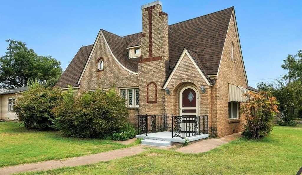 1781 University Boulevard