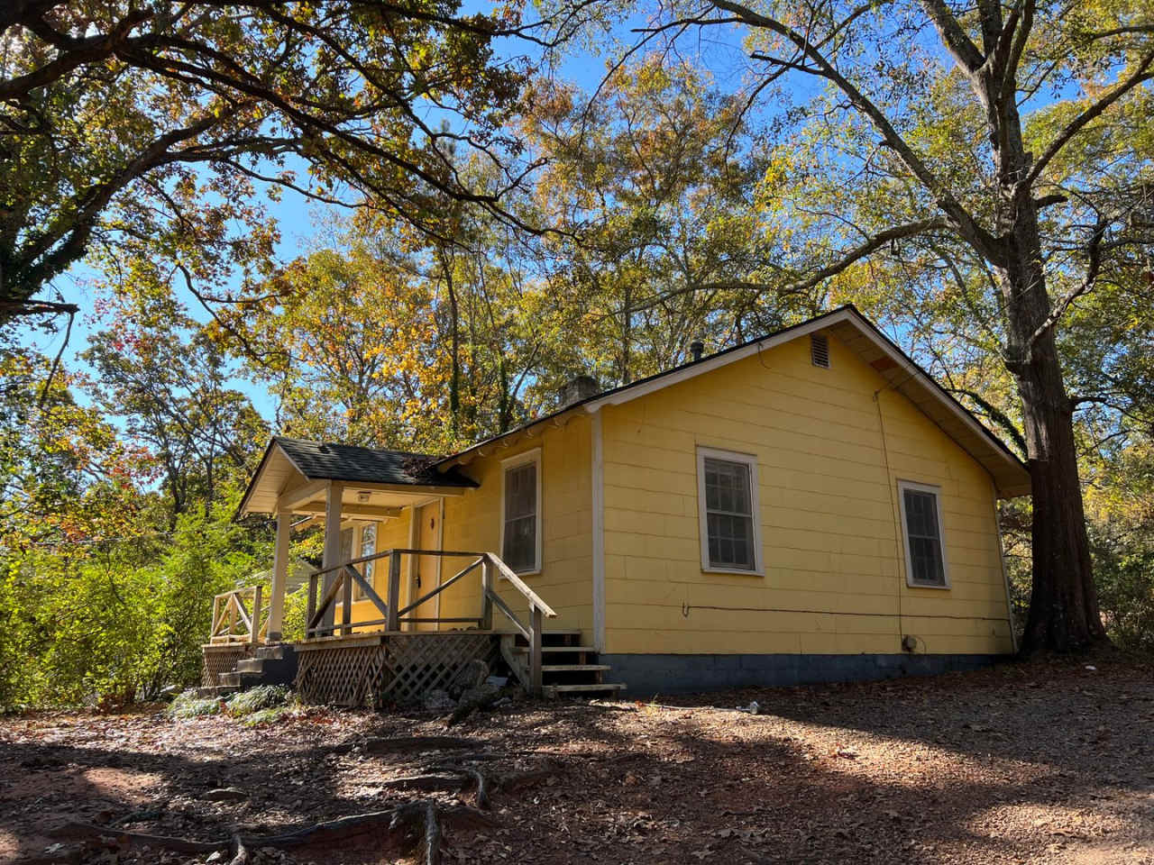 2110 S Lumpkin St. - Available August 2026!