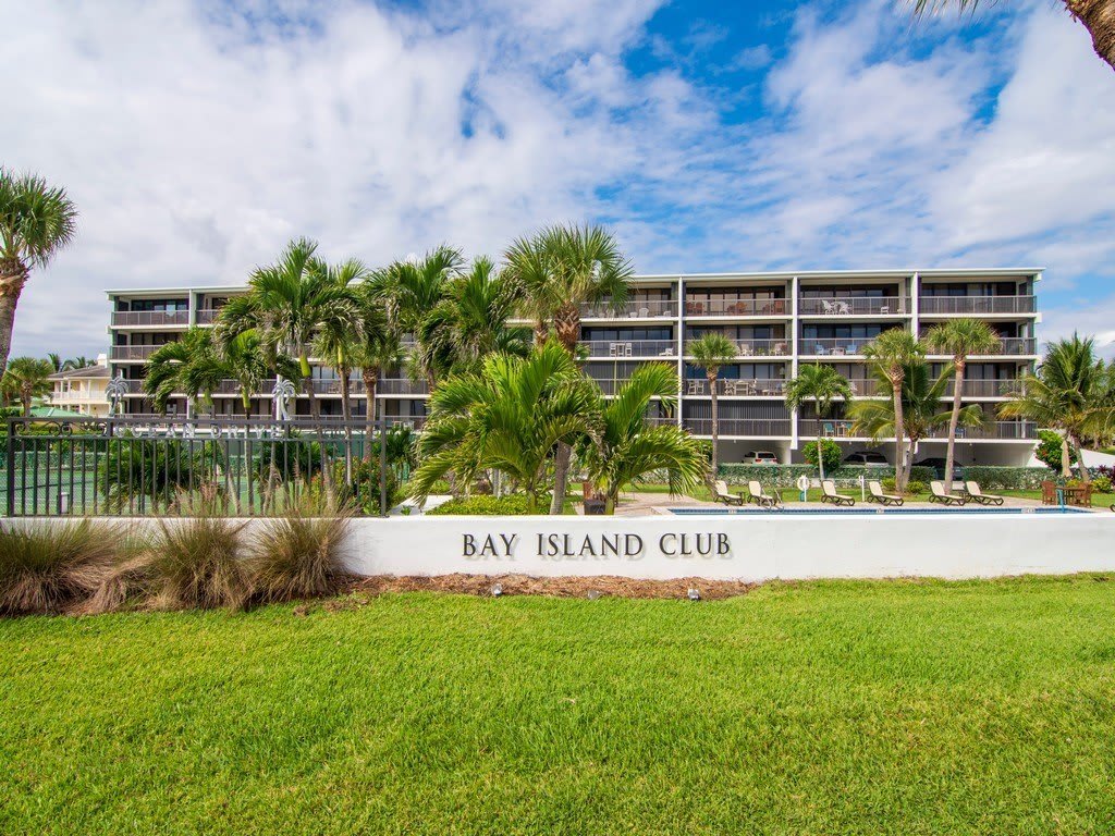 4141 Ocean Drive unit: 401