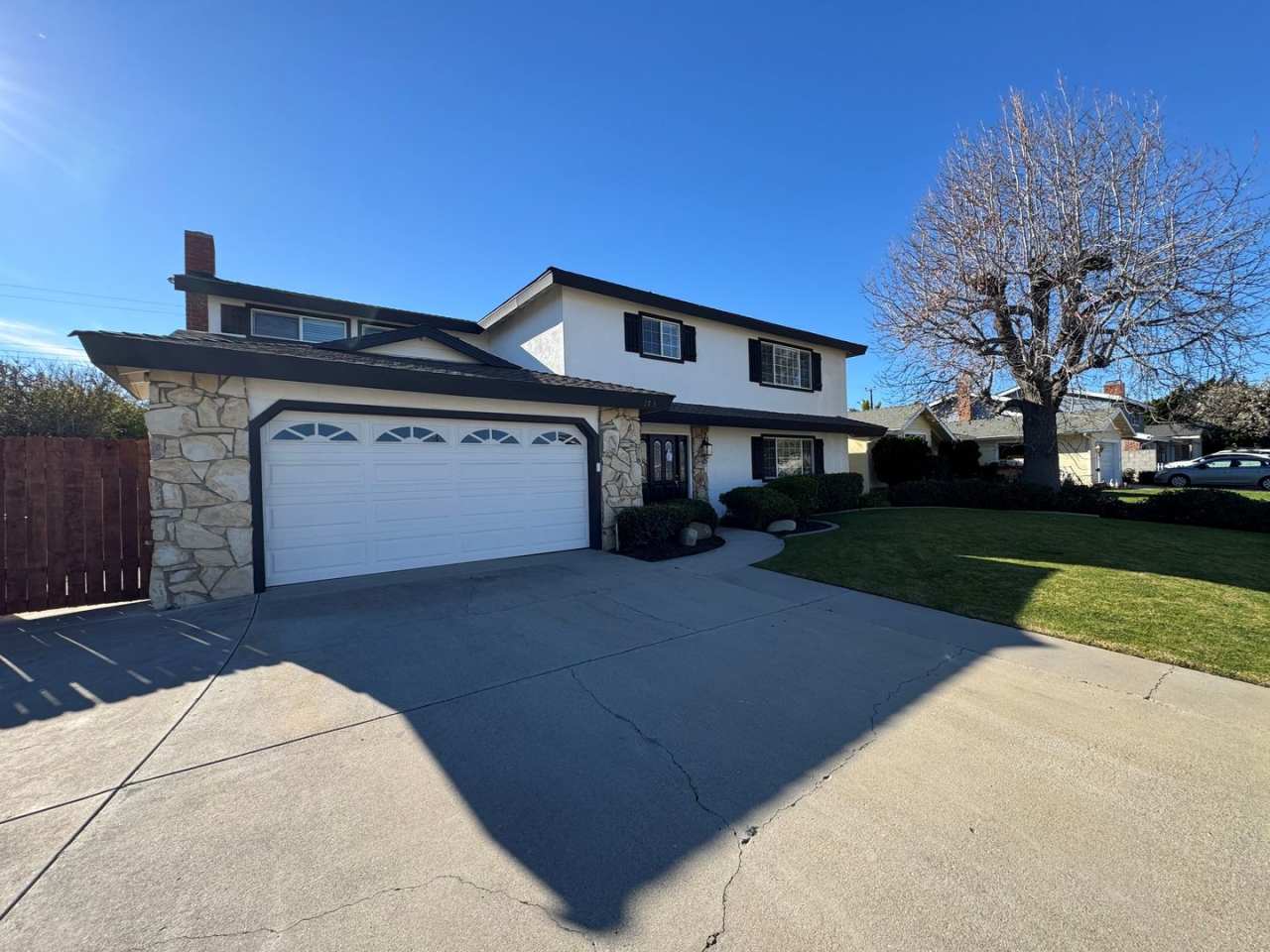 Spacious East Ventura Home- Many Interior Upgrades and Large Backyard!