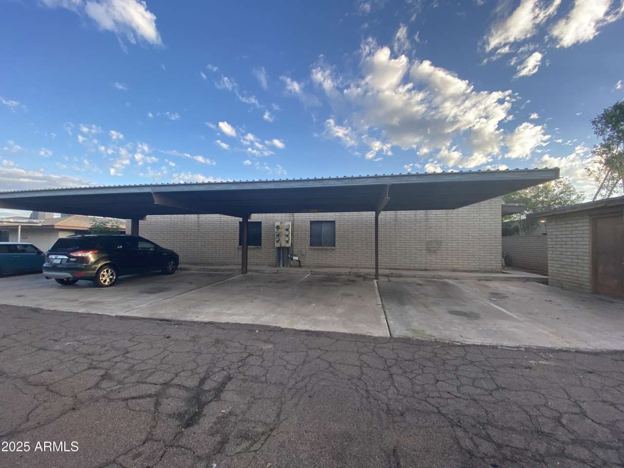 416 W PEBBLE BEACH Drive