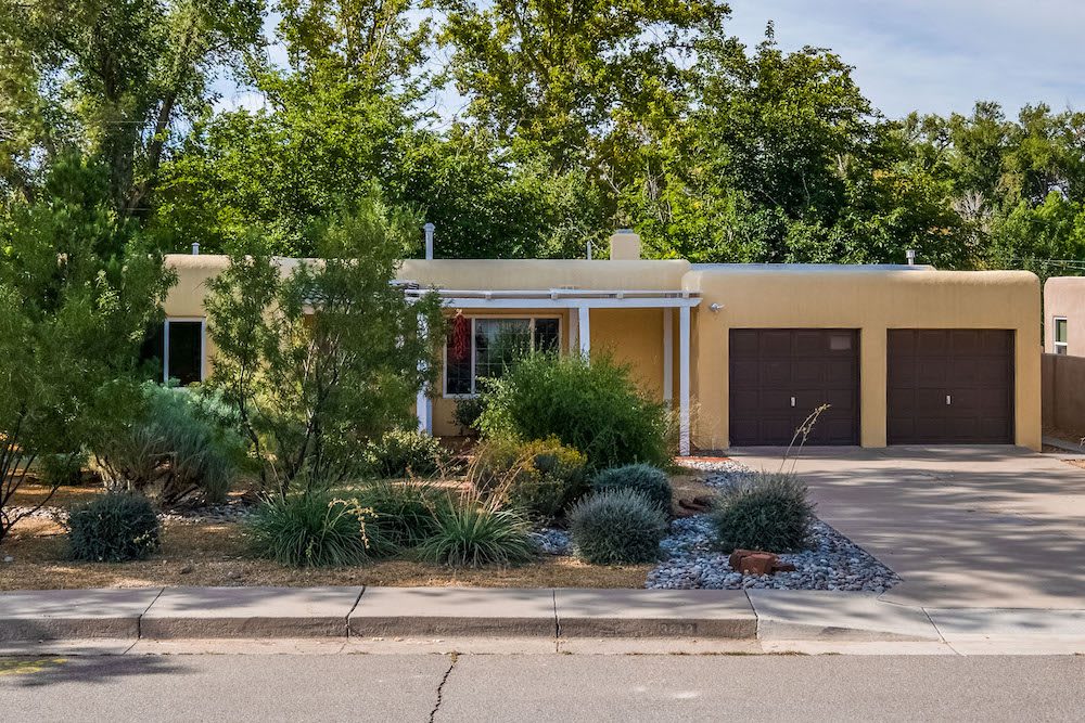 3812 Calle Del Monte NE