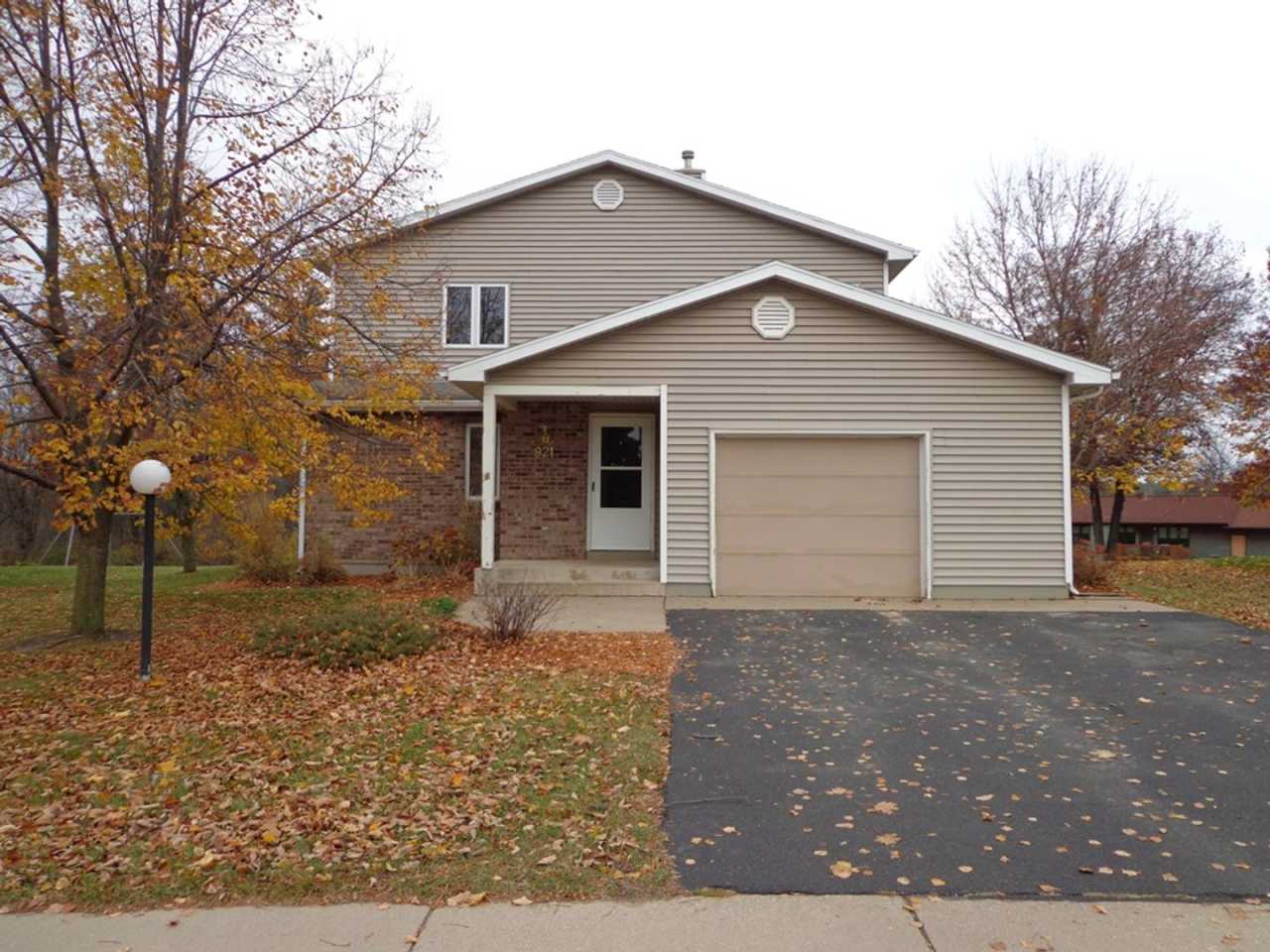 Woodridge Housing - Large 3 and 4 Bedroom Homes in Tomah, WI