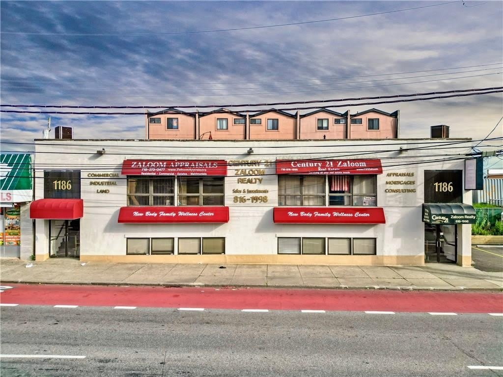 1186 Hylan Boulevard