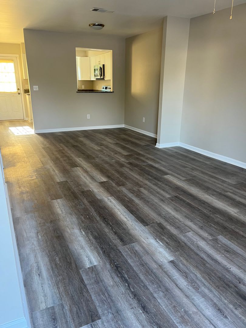 2BR/1.5BA Townhome Style