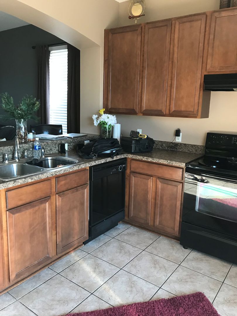 2 Bedroom 2.5 Bathrooms Luxury Townhome in Oak Creek