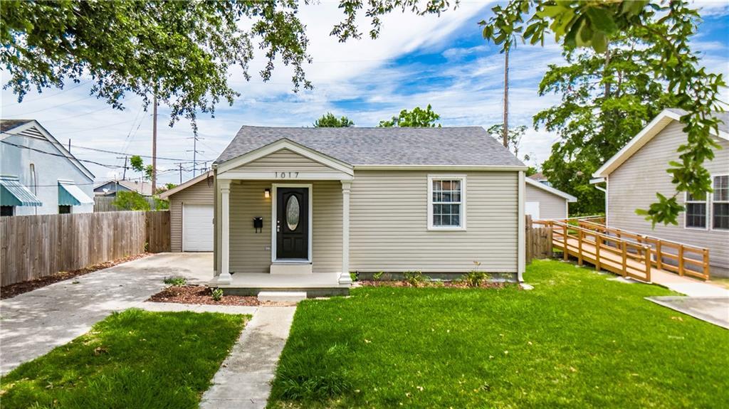 1017 Marian Ave
