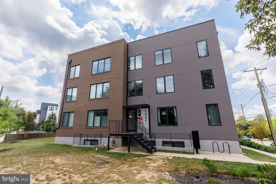 1001 BRYANT Street NE unit: Apt 1