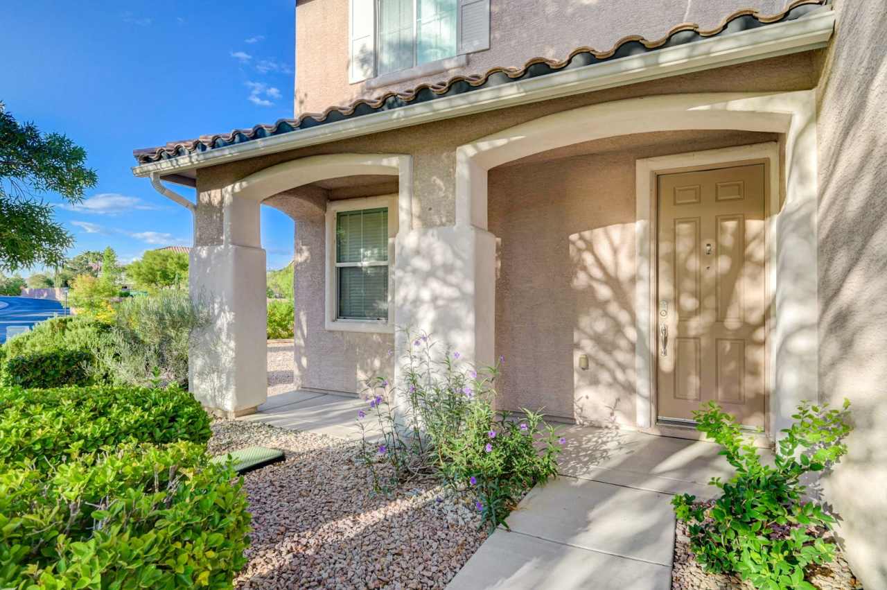 1st MONTH FREE! Lone Mountain Heights Luxury Living! 5BDR/ 4BTH with Loft