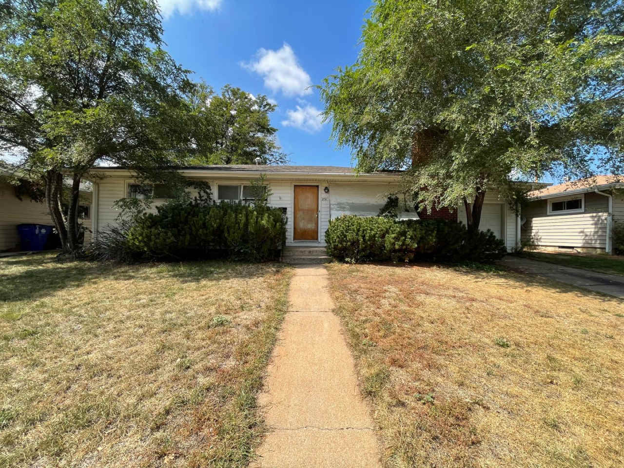 November FREE - Look and Lease Special!!! 3-Bedroom Standalone Home with Fenced Yard  Garage in Greeley