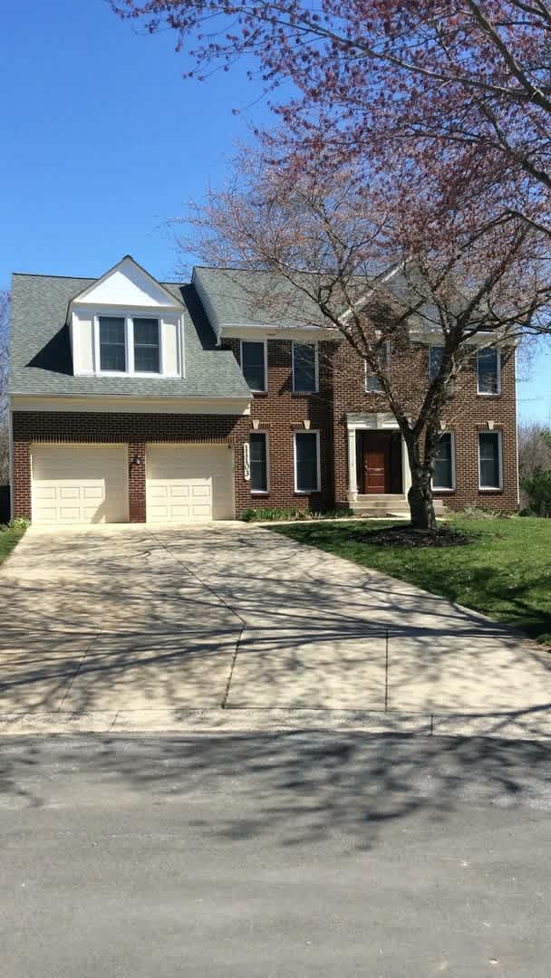 SPACIOUS RENOVATED SF HOME IN GERMANTOWN MD