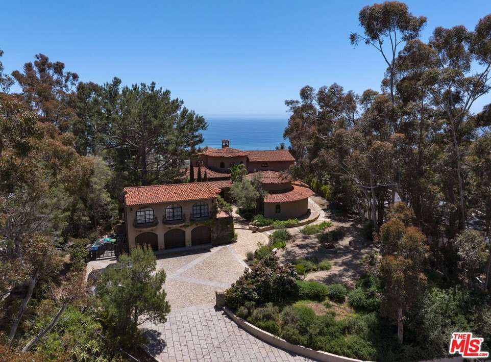 23806 Malibu Crest Dr