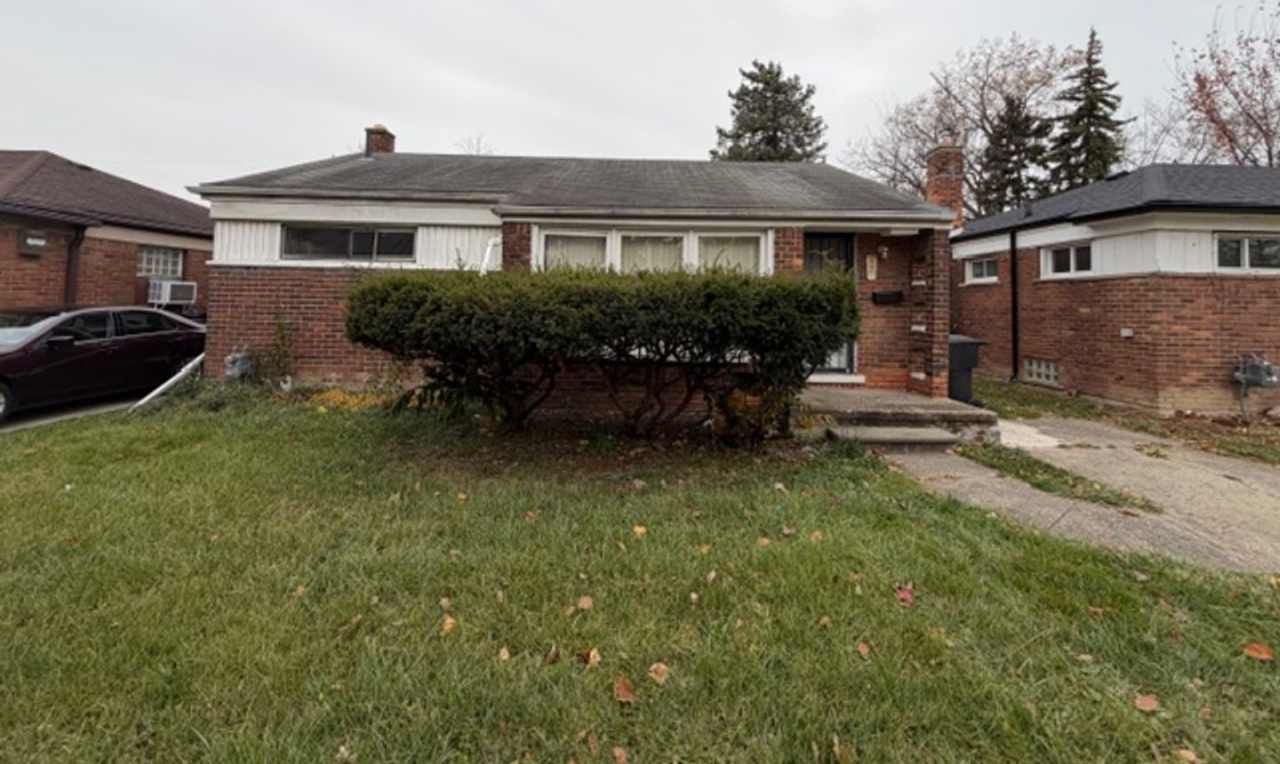 3 Bedroom 1 and 1/2 Bath Home for Lease. Welcome Section 8