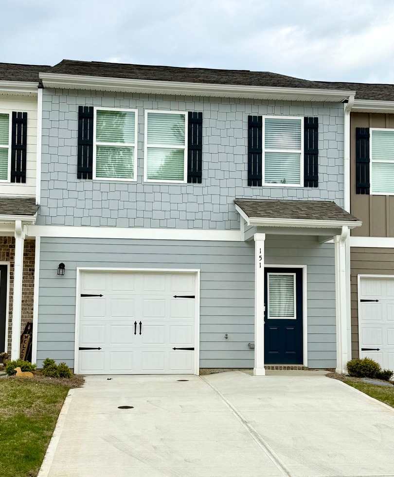 Adairsville Living at its Finest!