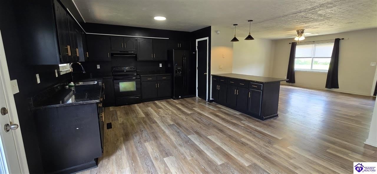 408 Wagon Wheel Trail