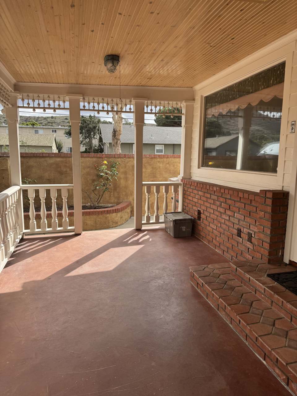 105 East Olive Avenue