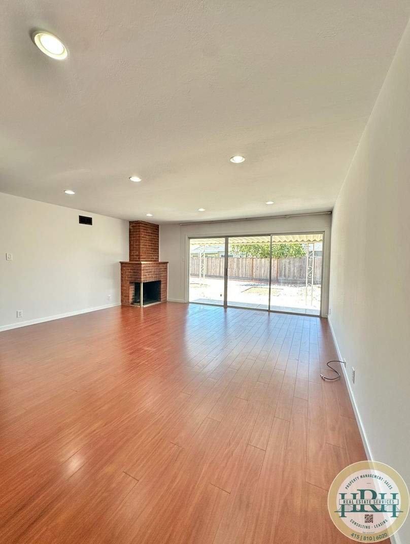 Spacious  Bright 3BR|2BA House in the Heart of San Lorenzo