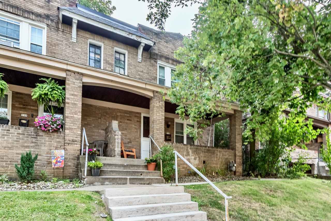 748 Shady Drive East