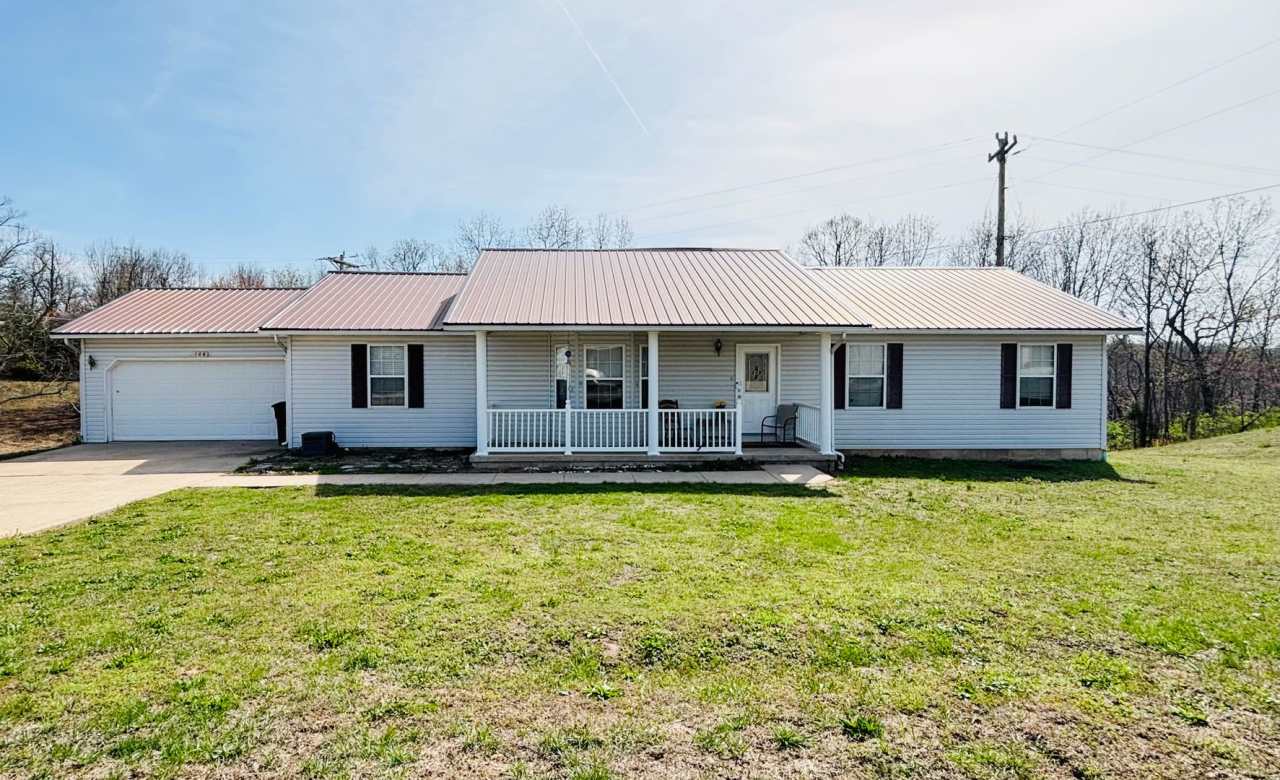 4Bedroom,/2 Bath Home close to base