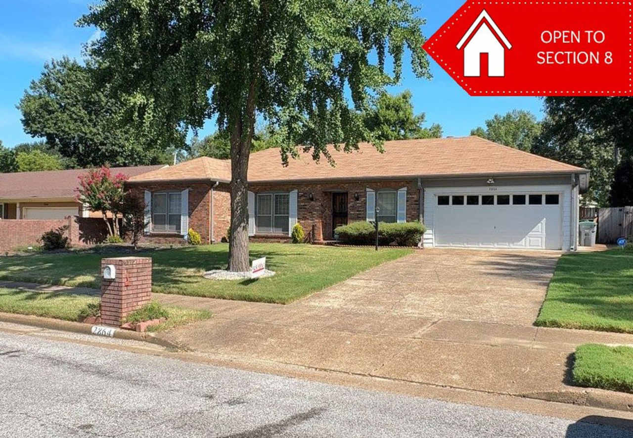 Spacious 3 bedroom 2 bath home for renr - Open To Section 8