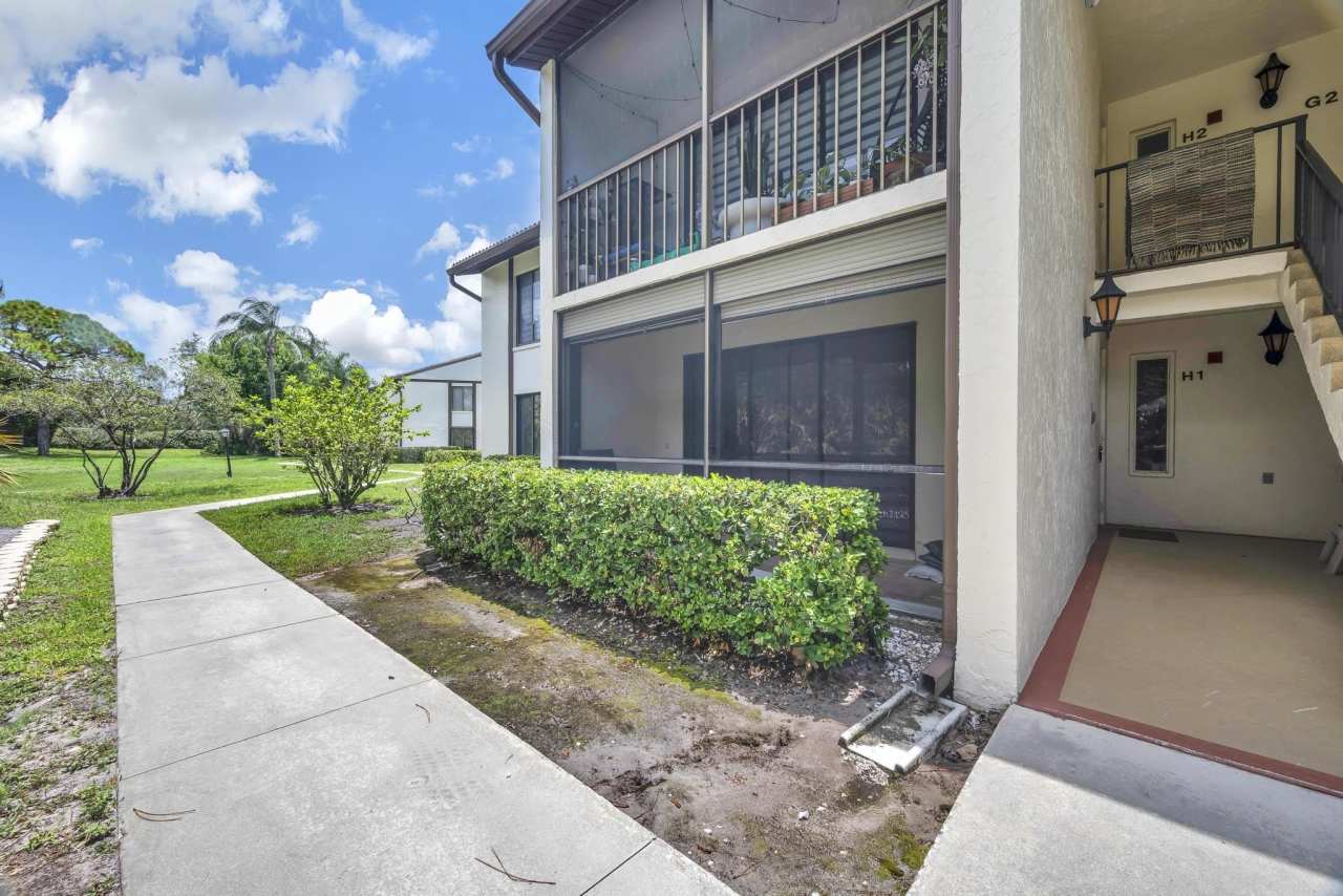 1485 SW Silver Pine Way