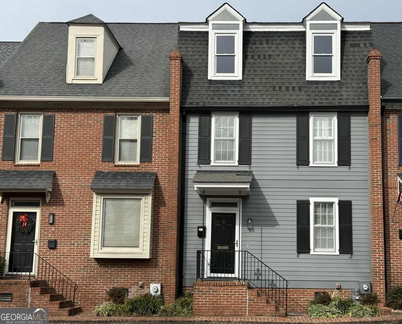 311 E 2nd Avenue unit: 5