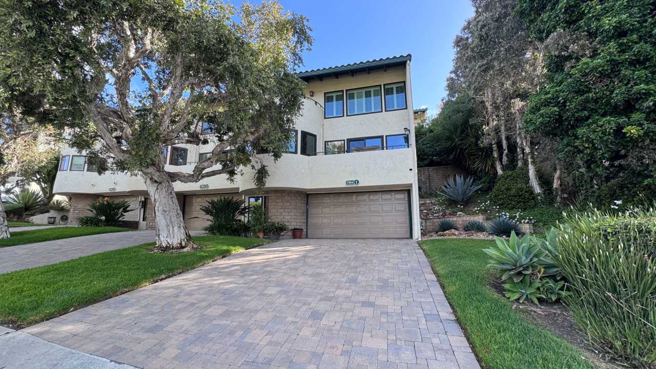 La Costa 2 bedroom Just Minutes from the Beach