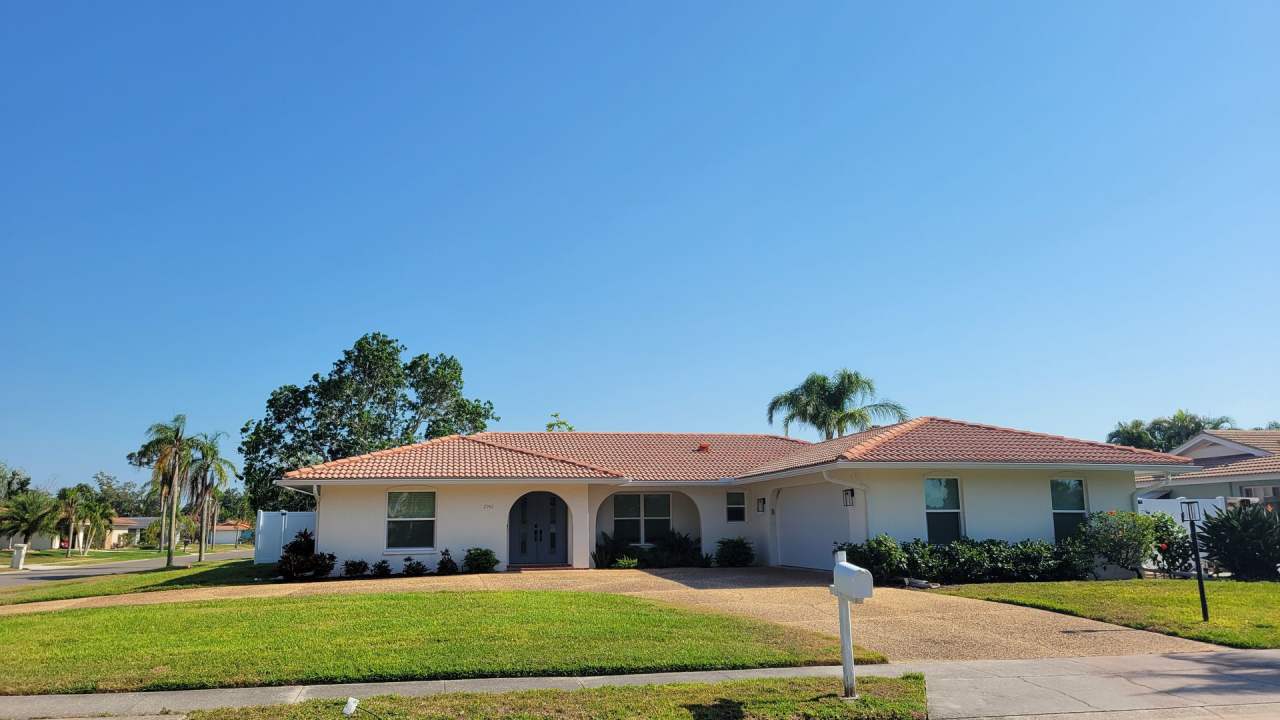 Short term/seasonal ONLY Beautifully renovated 3/2 SFH in downtown Sarasota