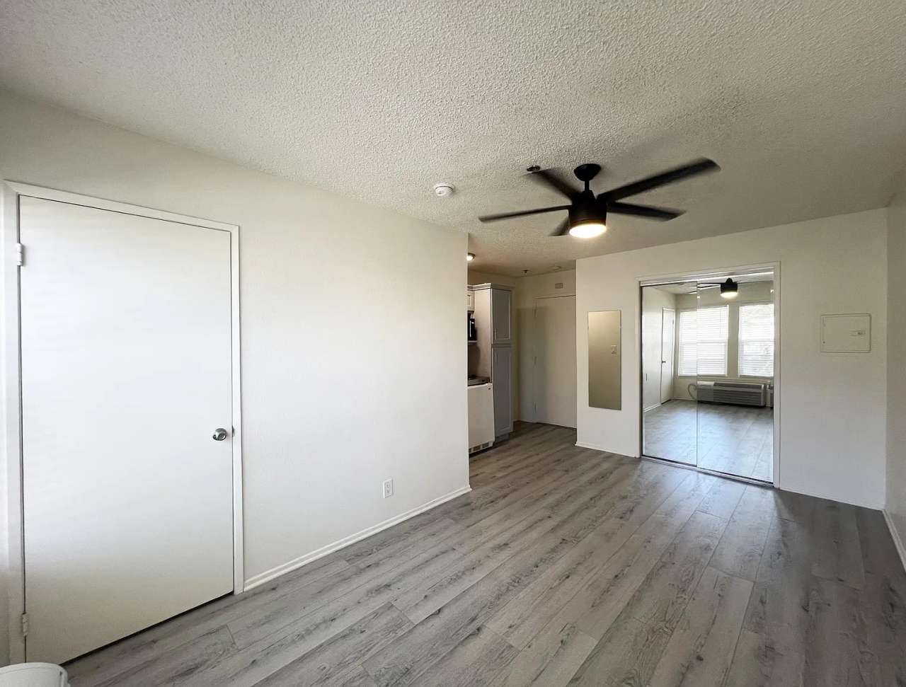 297 S Marengo Ave Apt 315