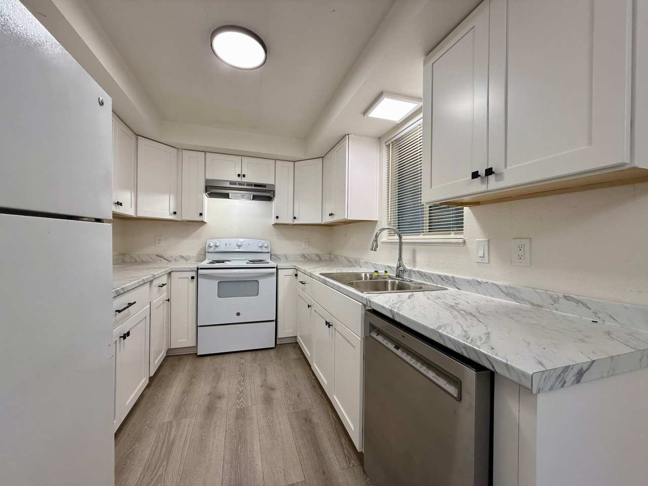 SCHEDULE A TOUR TO VIEW THIS STUNNING NEWLY RENOVATED HOME IN REDMOND!!