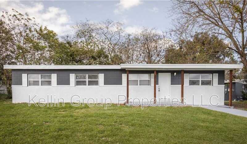 1142 Carefree Cove Dr