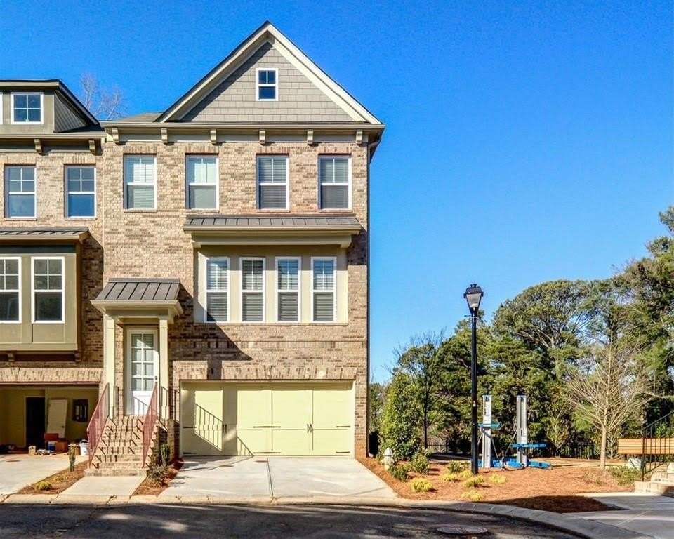 1295 Linden Court NE