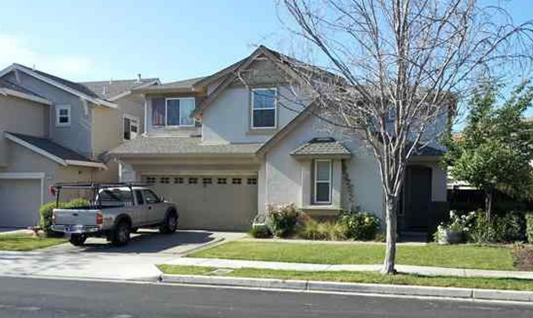 585 Ash Street - Brentwood