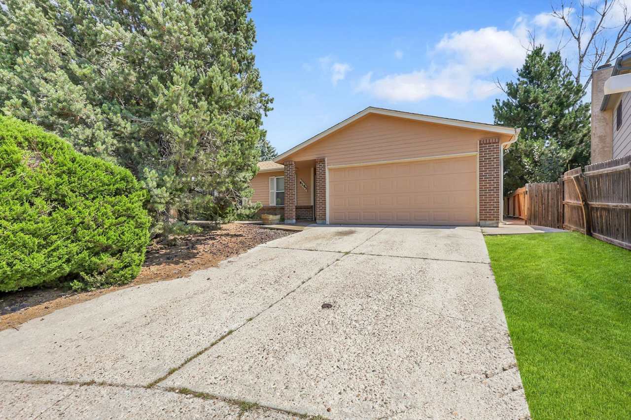 Ranch-Style Home in Briargate! D20 Schools