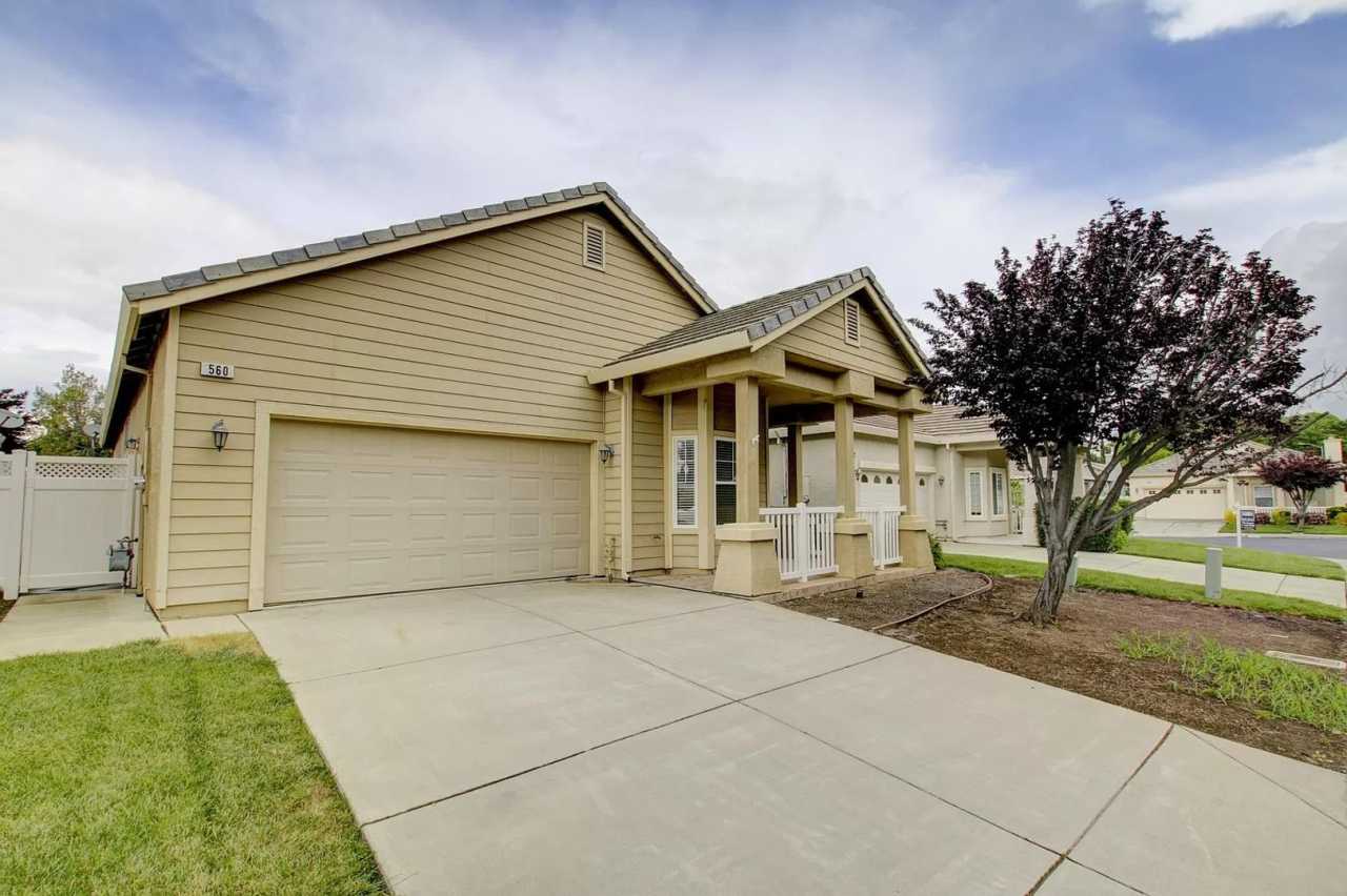 Cute one story in a 55 or better gated community.