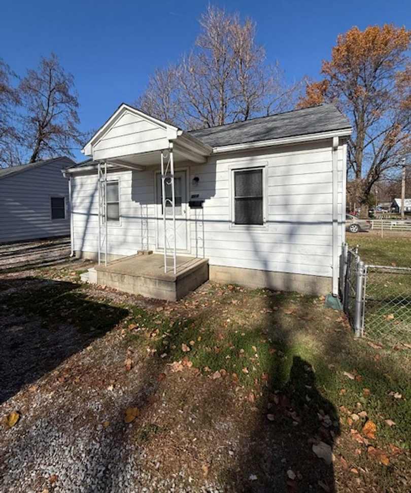 2556 Sweetser Avenue Evansville, IN 47714