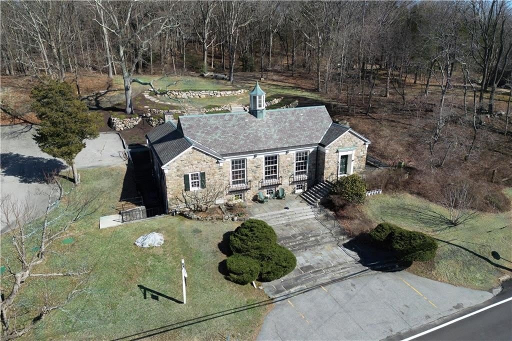238 Highland Road