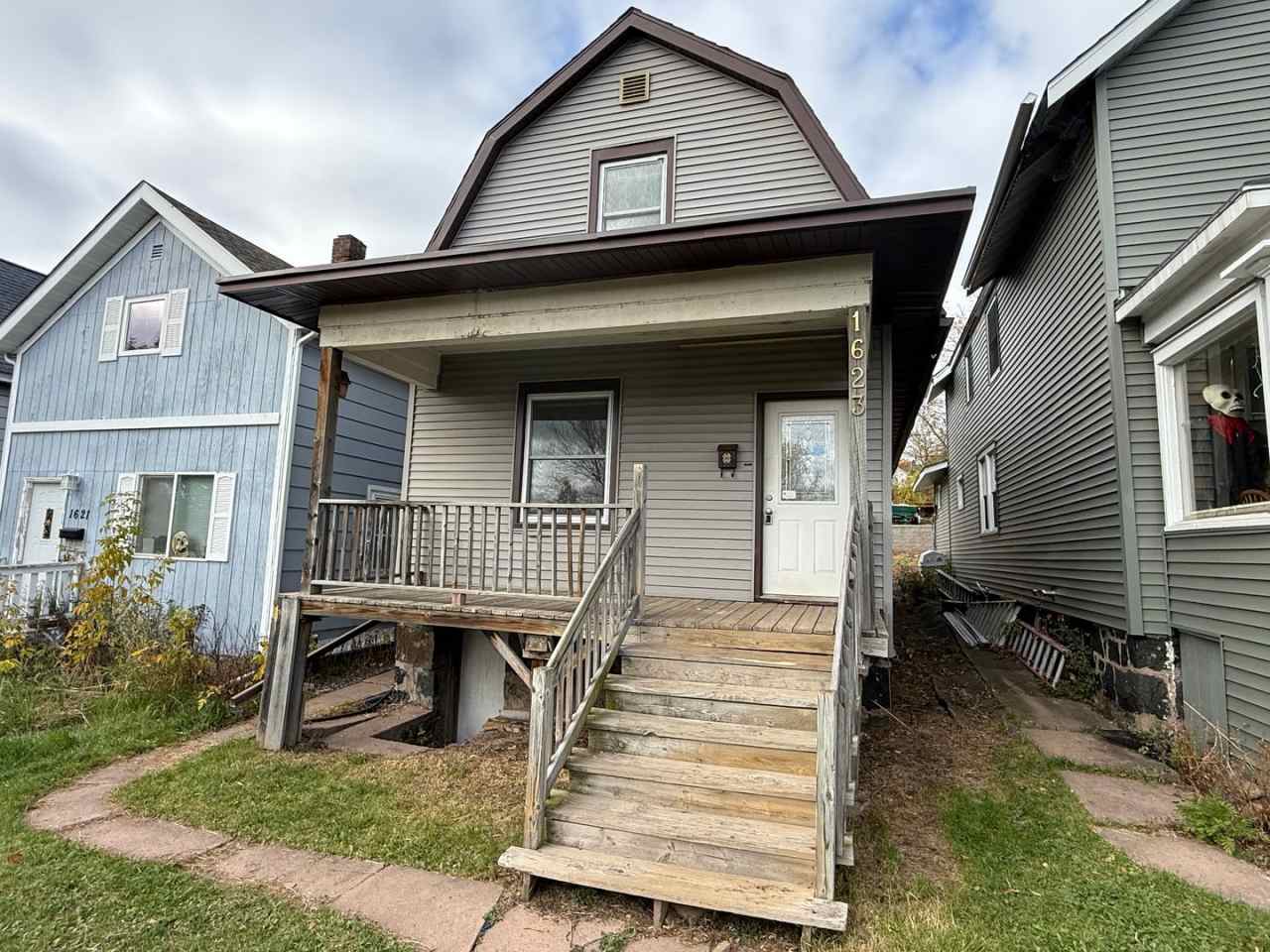 SHORT TERM WINTER RENTAL ONLY!!!!!