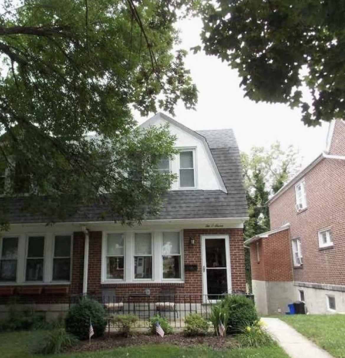 207 East 11th Avenue