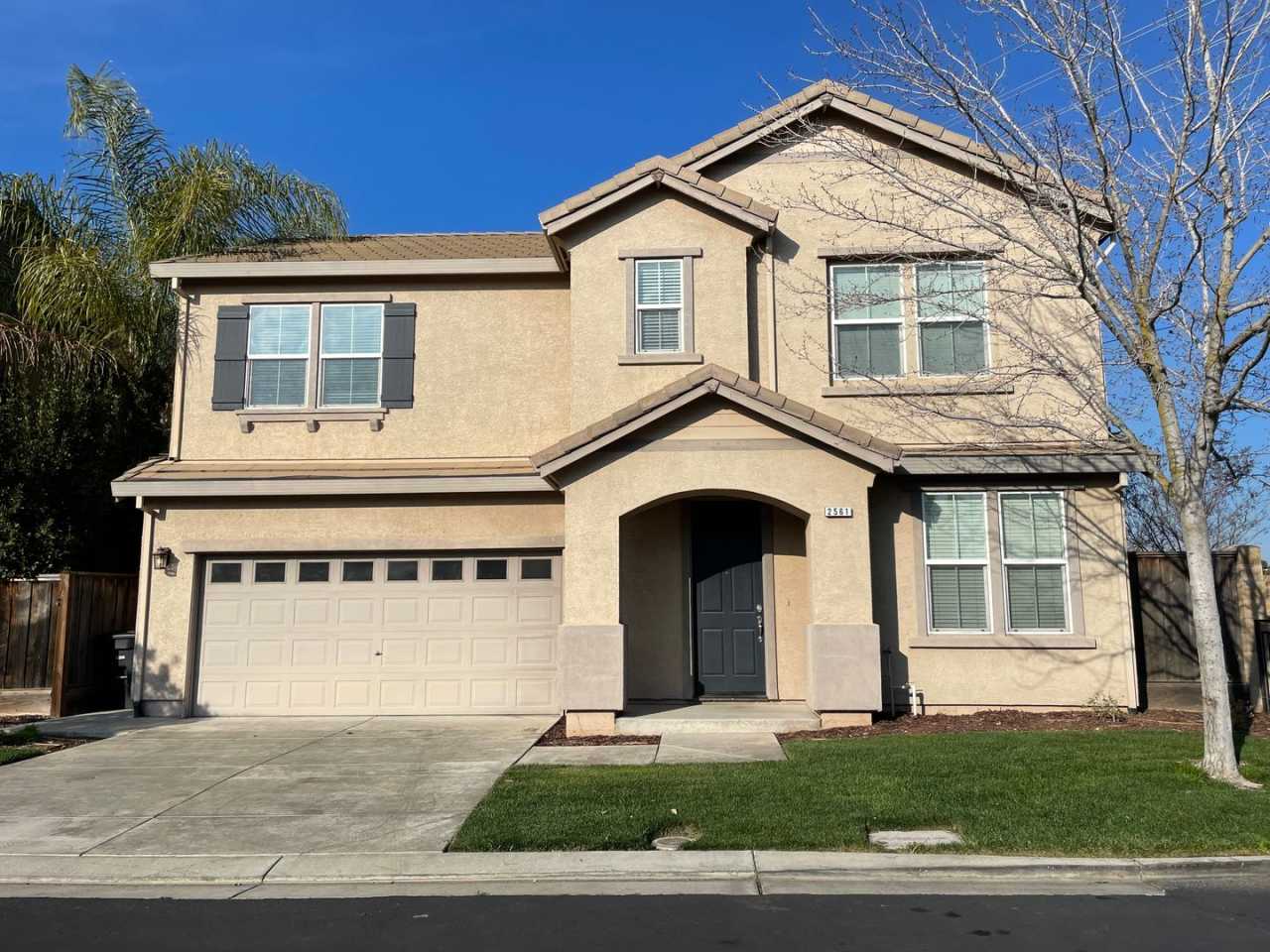 Riverbank-3 Bedroom Home located in gated community