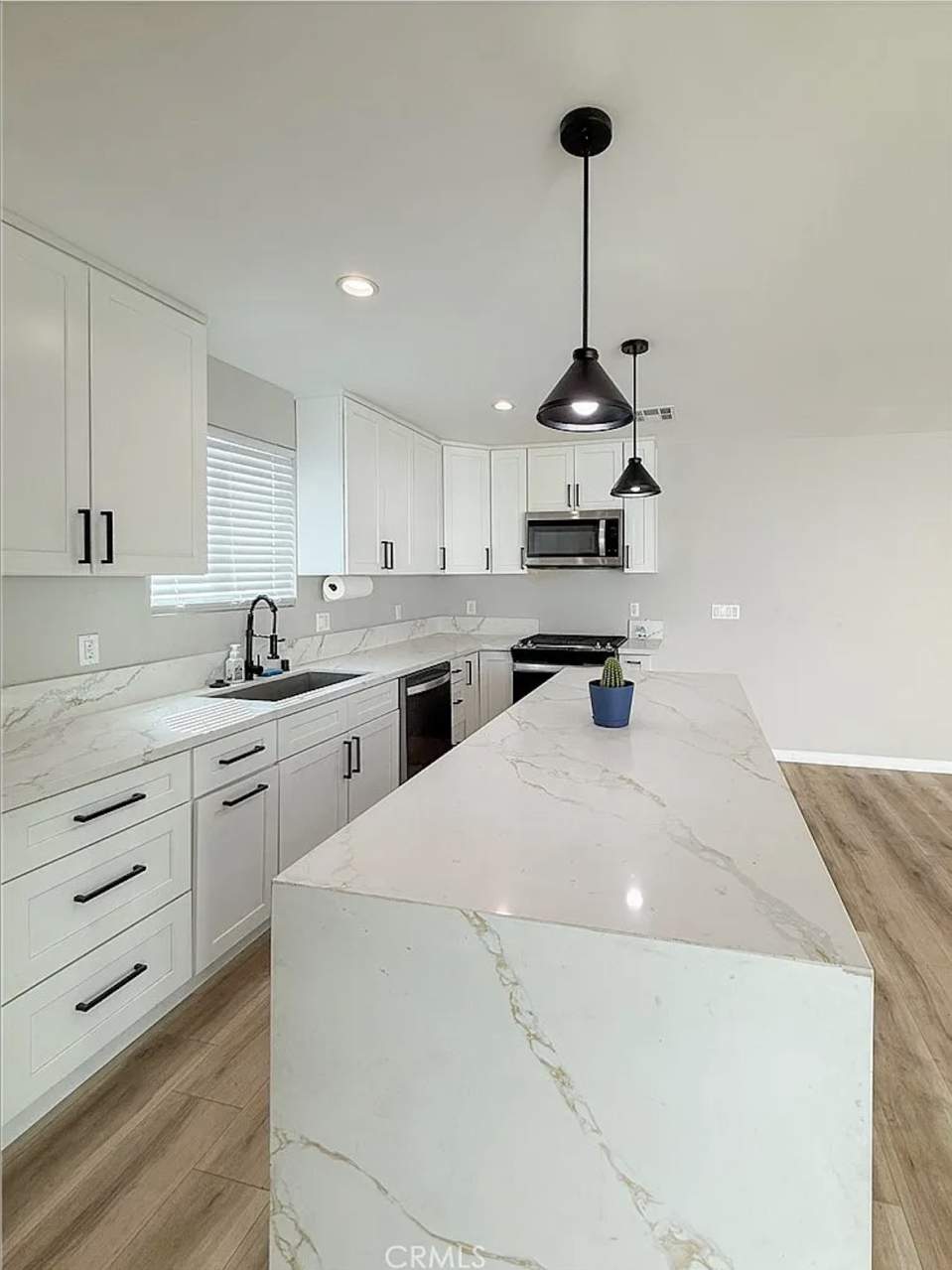 10430 Densmore Avenue