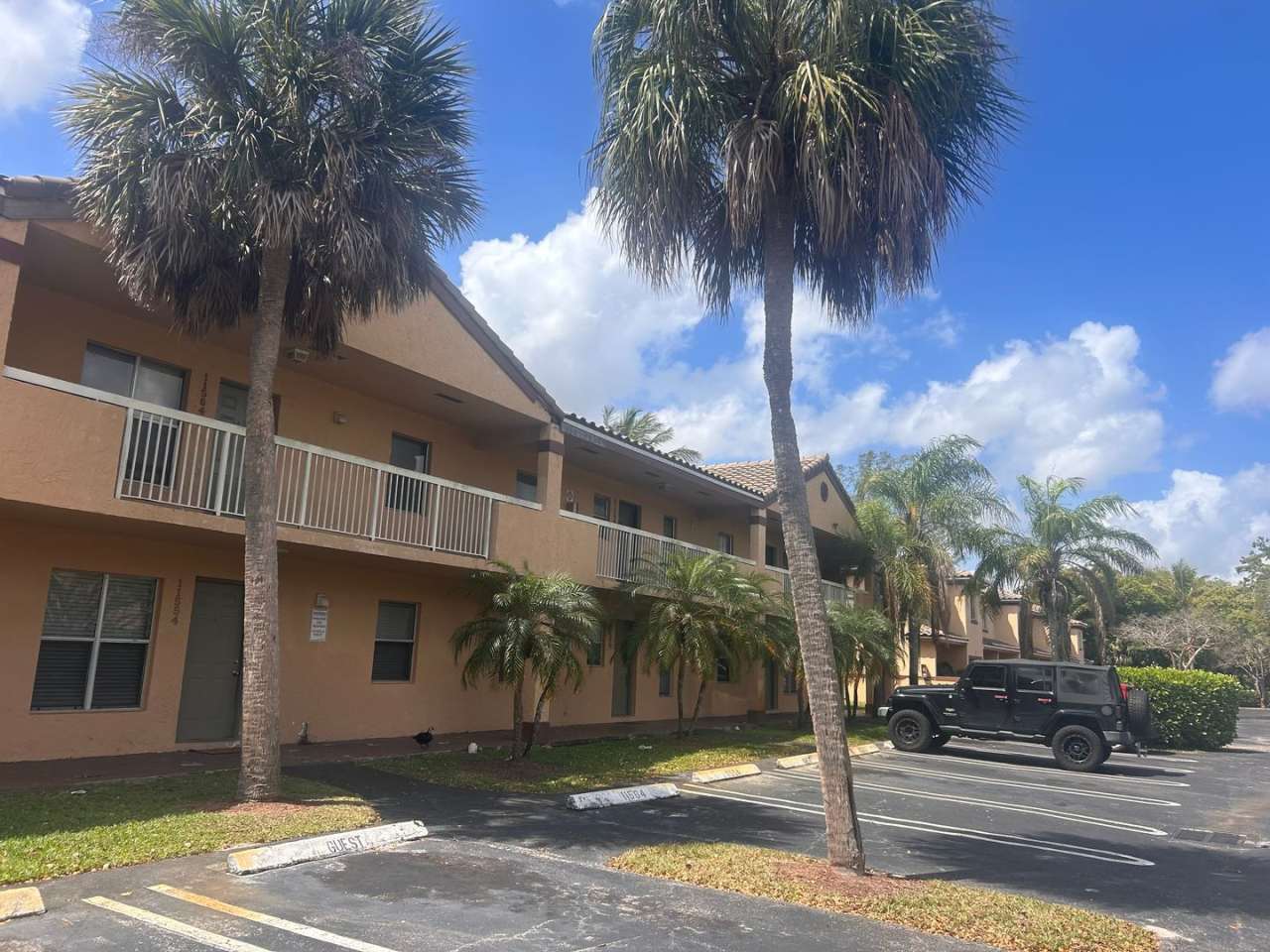 Move-In Special: One Month Free + Competitive Rates!!