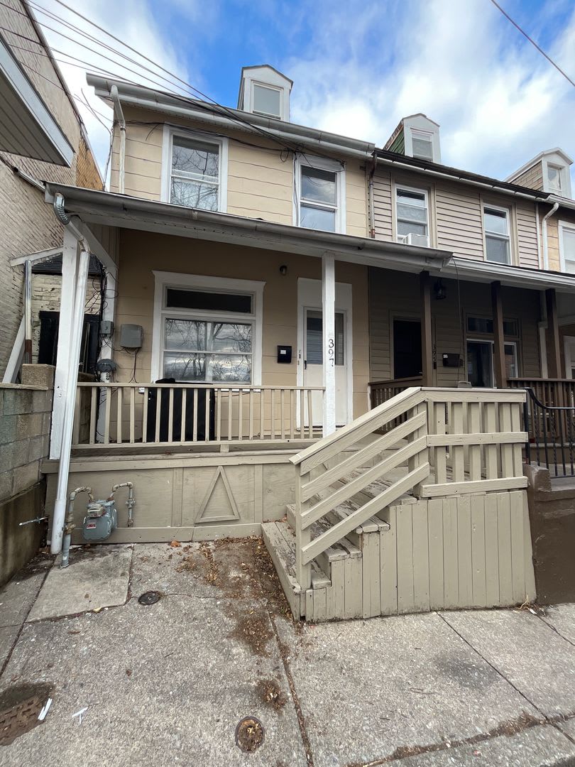 Spacious 3-bedroom home available for rent in Allentown available immediately